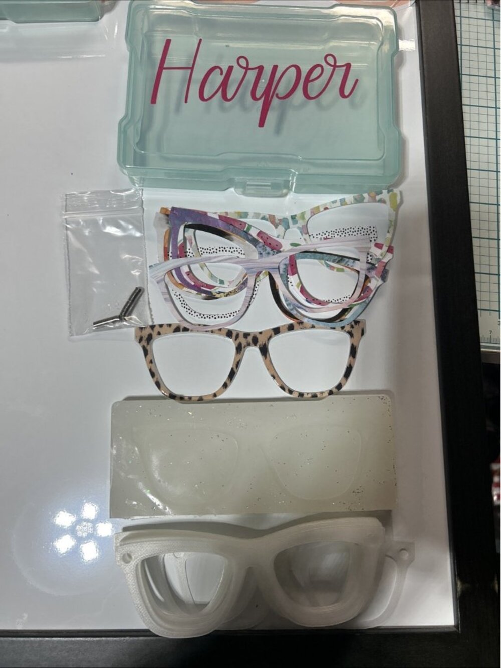 Pair Eyewear Harper Maker Toppers  With Magnets 20 Silicone Resin Mold